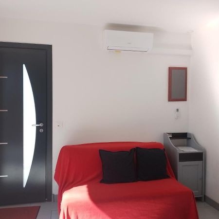Appartement Le Romarin Mallemort Exteriör bild